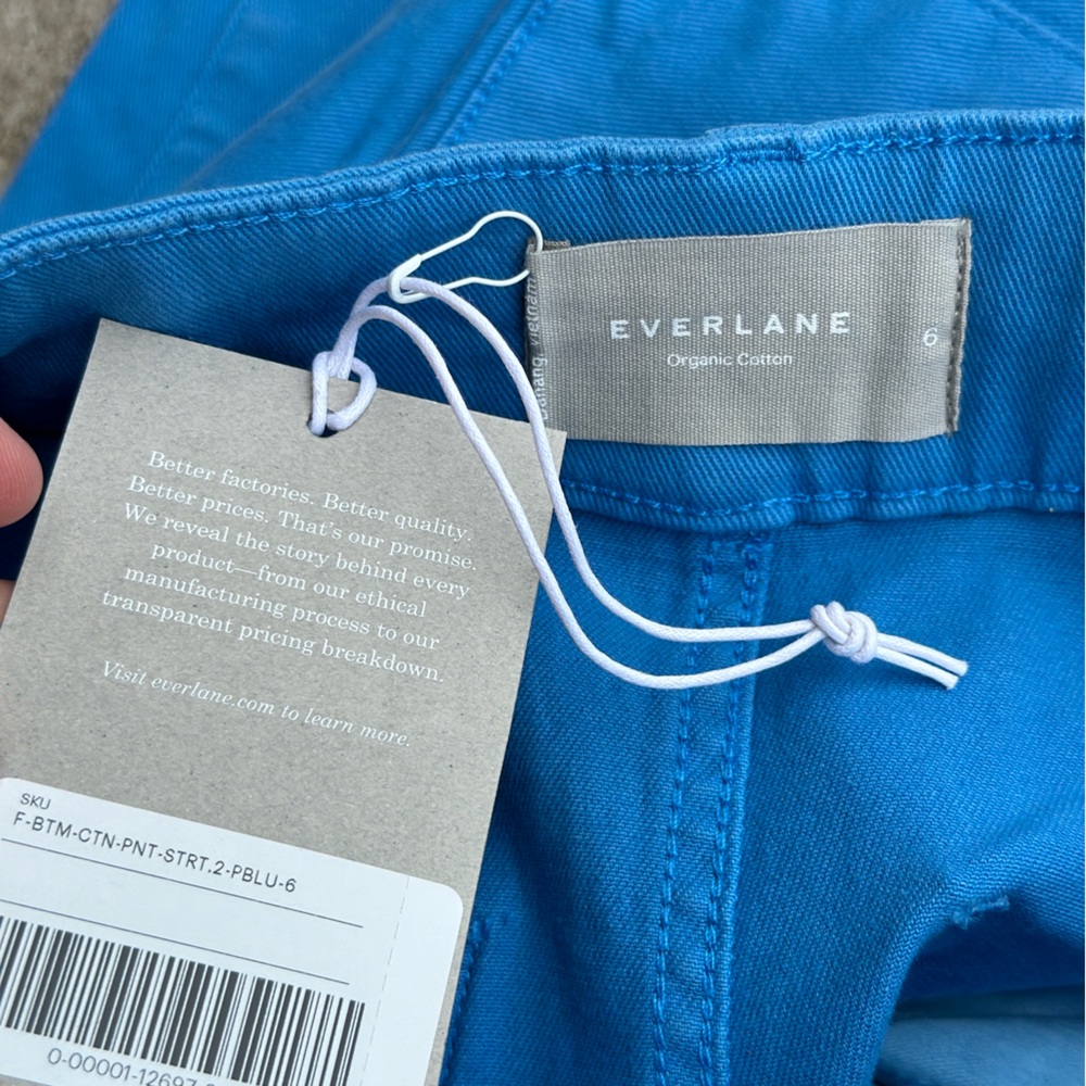 The Organic Straight-Leg Pant